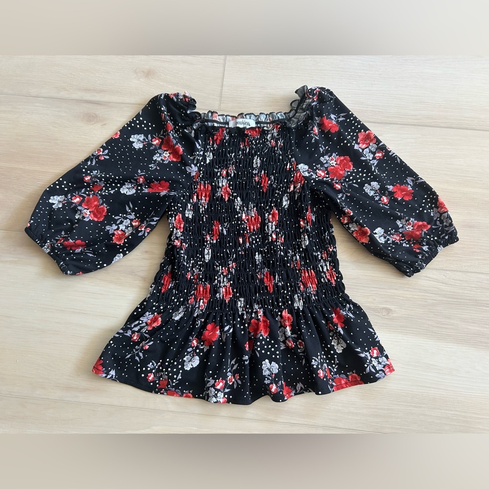 Girls puffy sleeve floral top